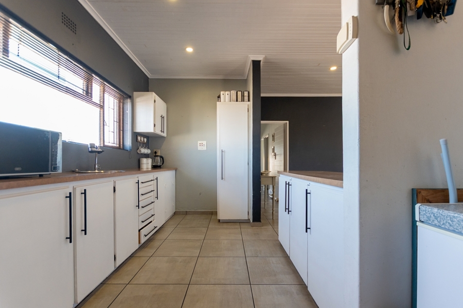 4 Bedroom Property for Sale in Laaiplek Western Cape